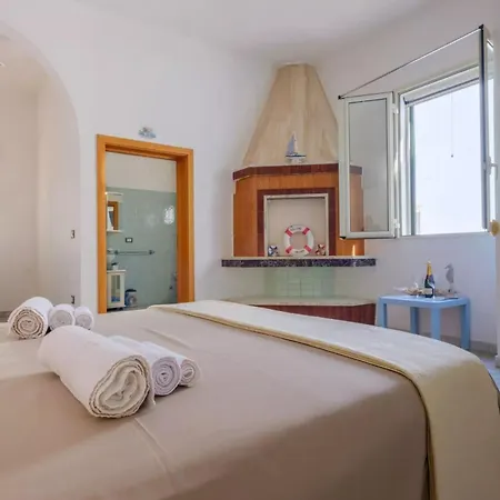 Emerald Sleeps 12 With Sea View Holiday home *
